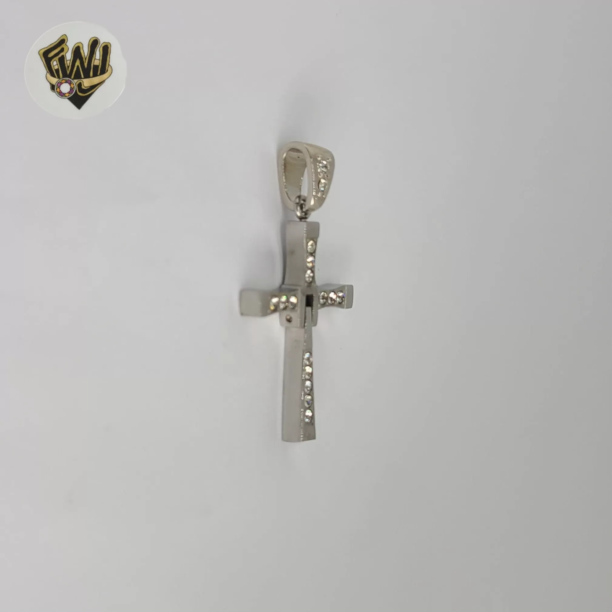 (4-2329) Stainless Steel - Cross Pendant.