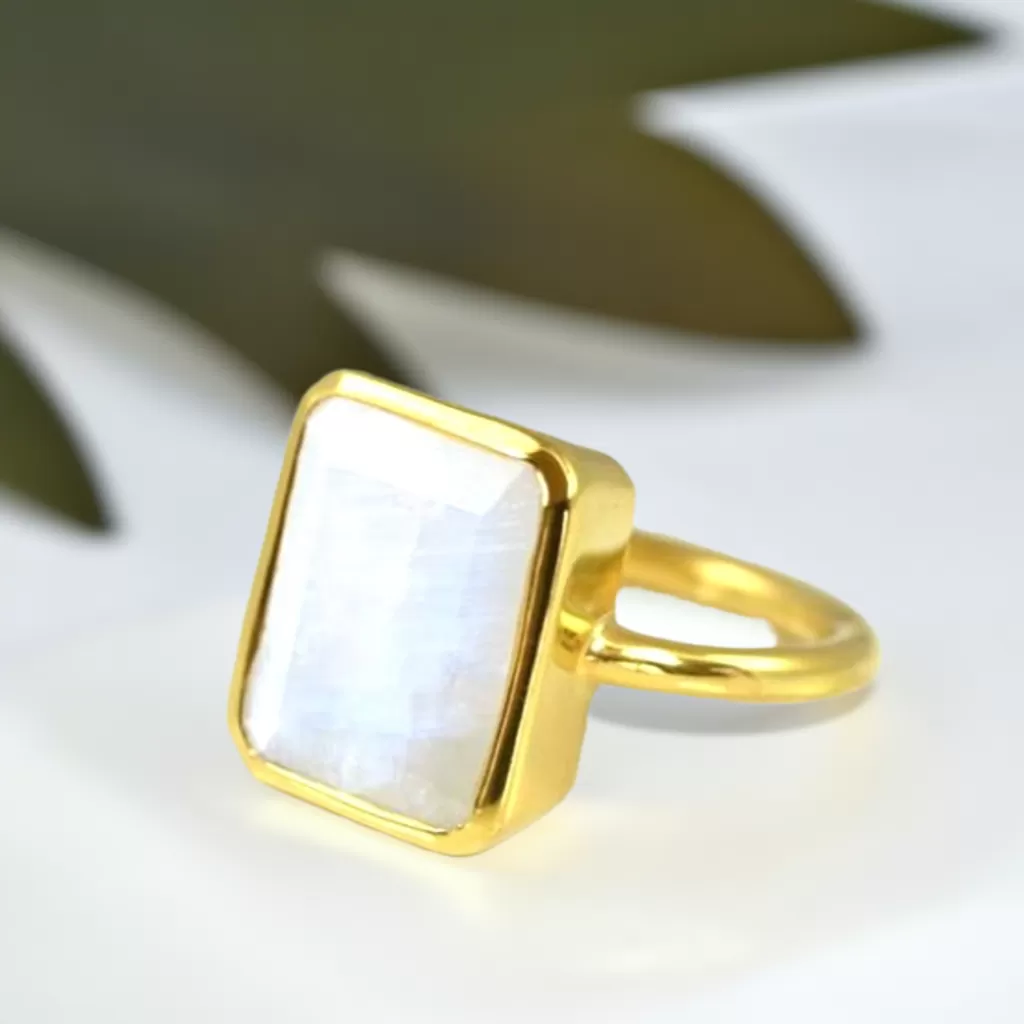 Amia Moonstone Large Square Stone Ring