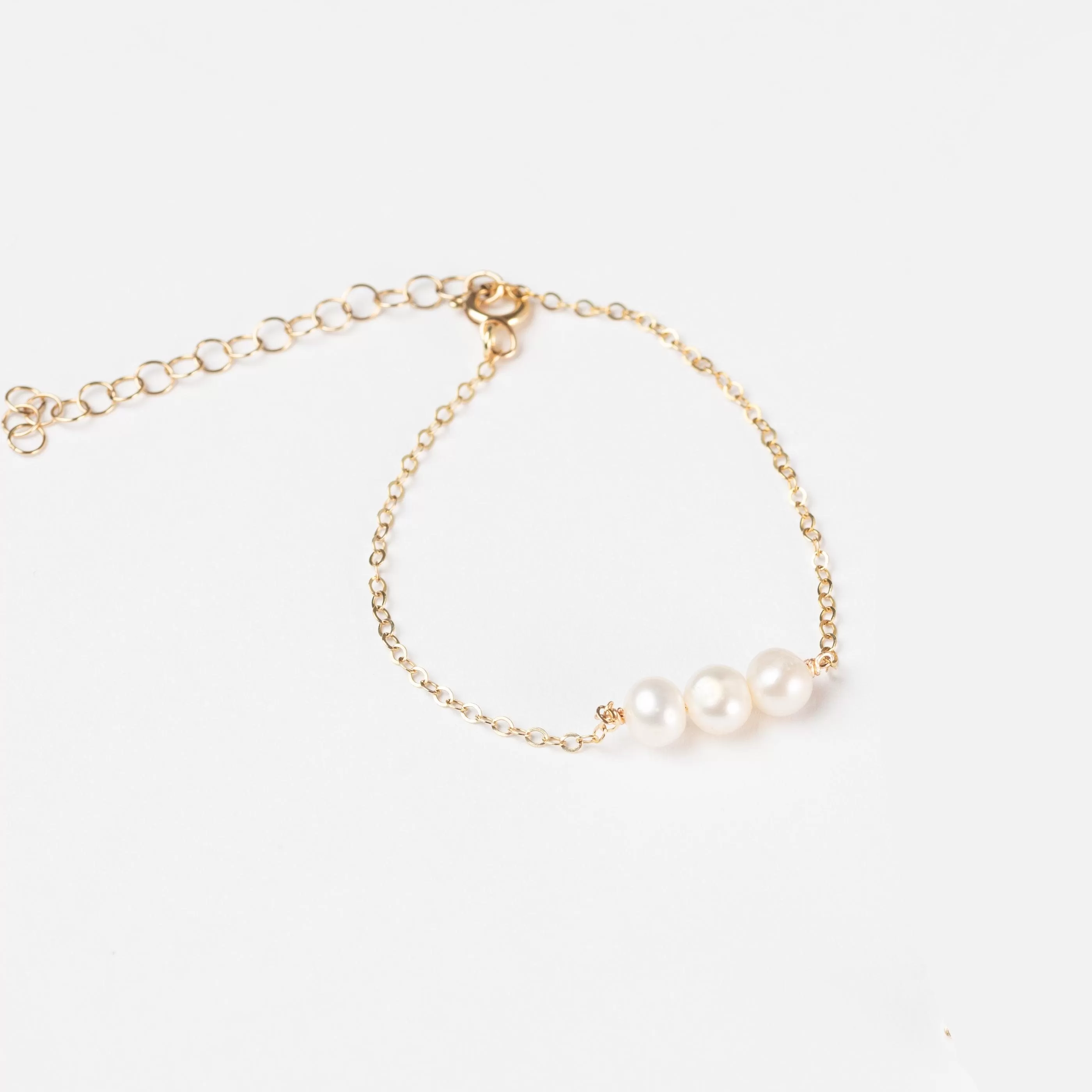 Leeda Pearl Bracelet in Gold