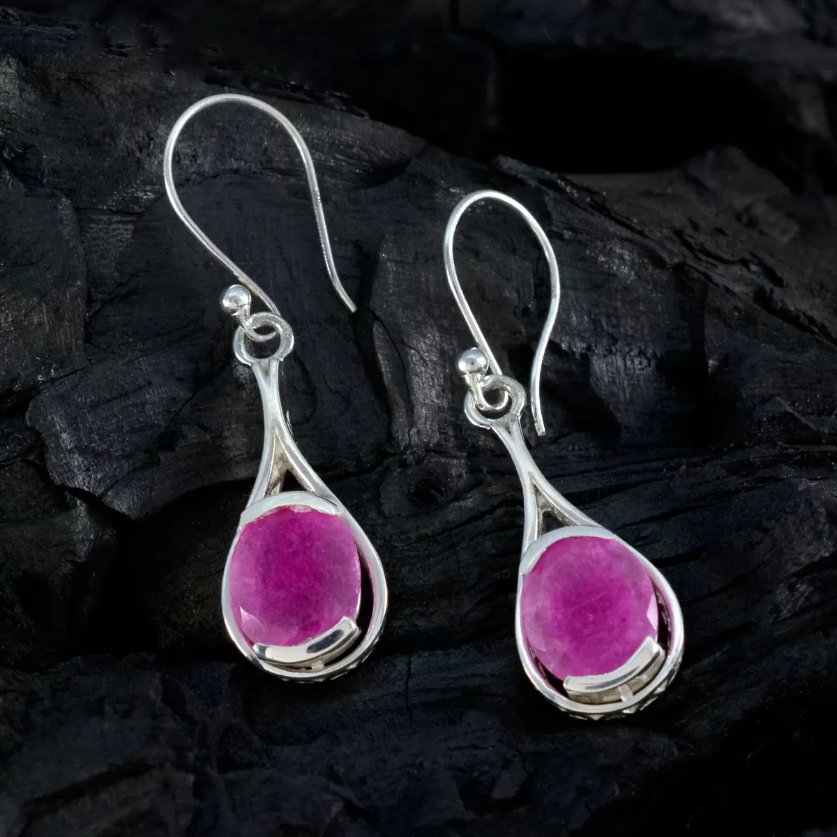 Riyo Arresting 925 Sterling Silver Earring For Damsel Indian Ruby Earring Bezel Setting Red Earring Dangle Earring